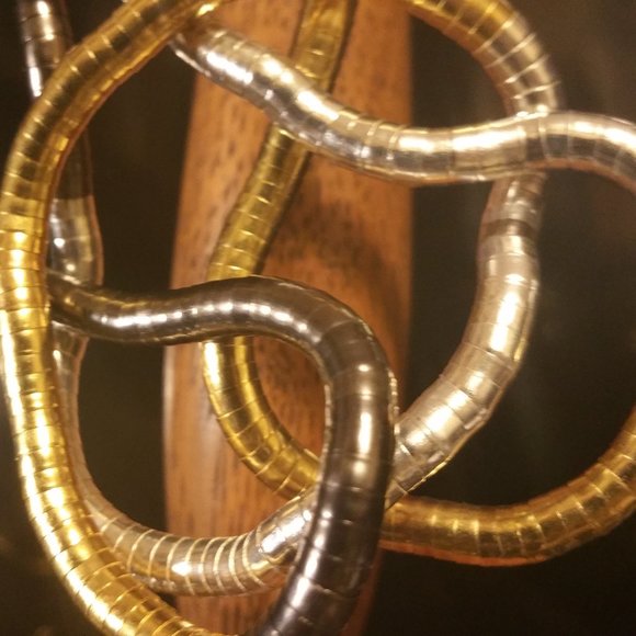 METAL SCRUNCH JEWELRY   BUY 1 GET 1 FREE !!!  MAKE GREAT GIFTS !!! - Picture 13 of 16